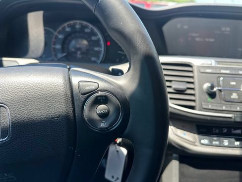 Used 2015 Honda Accord Sport image 24