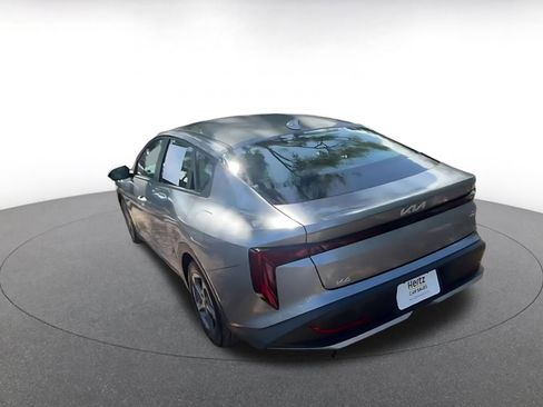 Used 2025 Kia K4 LXS image 10