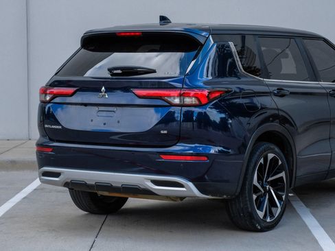 Used 2022 Mitsubishi Outlander SE AWD/4WD image 5