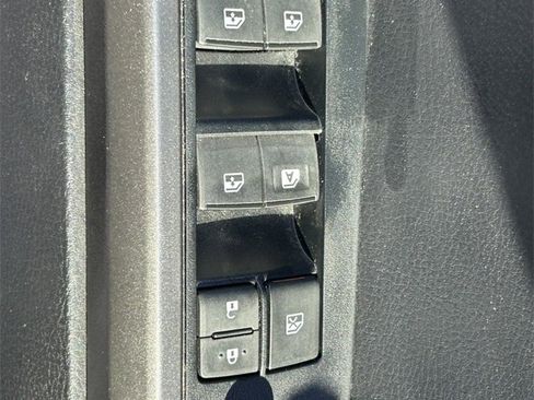 Used 2020 Toyota Tacoma SR5 image 22