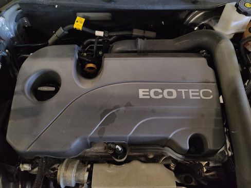 Used 2020 Chevrolet Equinox LT FWD image 30