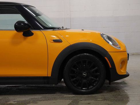 Used 2016 MINI Cooper 2-Door Hardtop image 11