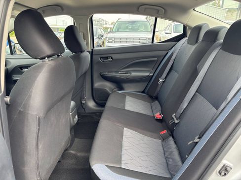 Used 2025 Nissan Versa SV FWD image 23