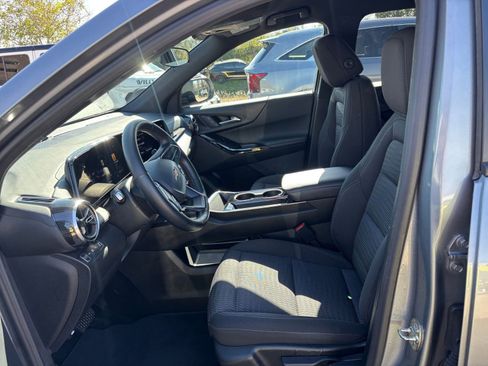 Used 2025 Chevrolet Equinox LT image 25