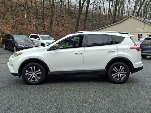 Used 2017 Toyota RAV4 LE w/ Carpet Mat Package image 5