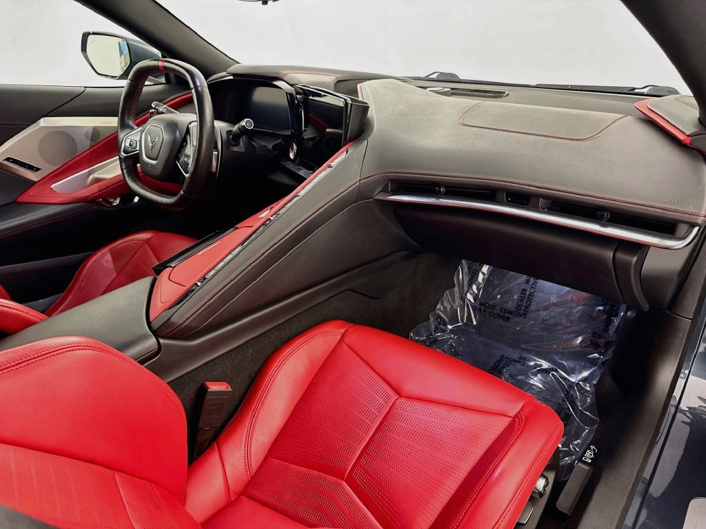 Used 2020 Chevrolet Corvette Stingray Preferred Cpe w/ 2LT Preferred Equipment Group RWD image 27