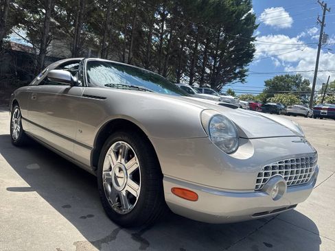 Used 2004 Ford Thunderbird Deluxe image 7