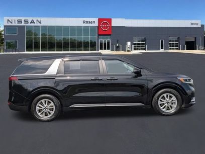Used 2022 Kia Carnival LX