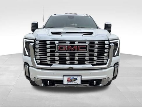 Certified 2025 GMC Sierra 2500 Denali AWD/4WD image 9