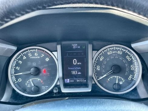 Used 2018 Toyota Tacoma SR5 image 12