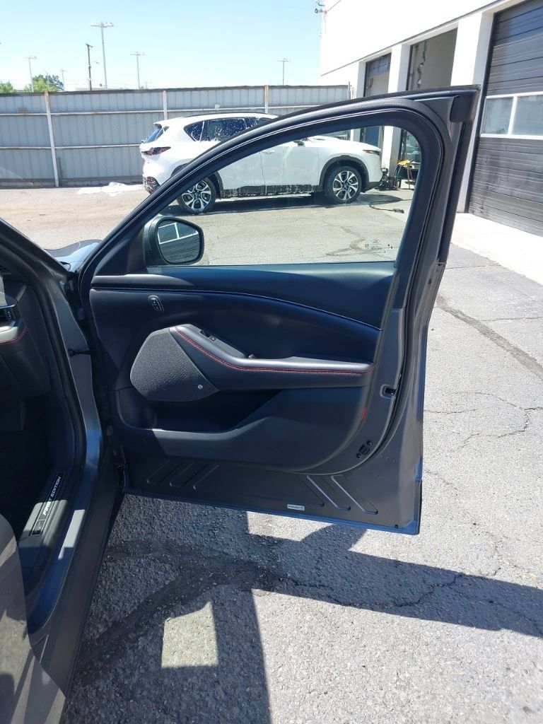 Used 2021 Ford Mustang Mach-E Premium w/ Equipment Group 301A AWD/4WD image 5