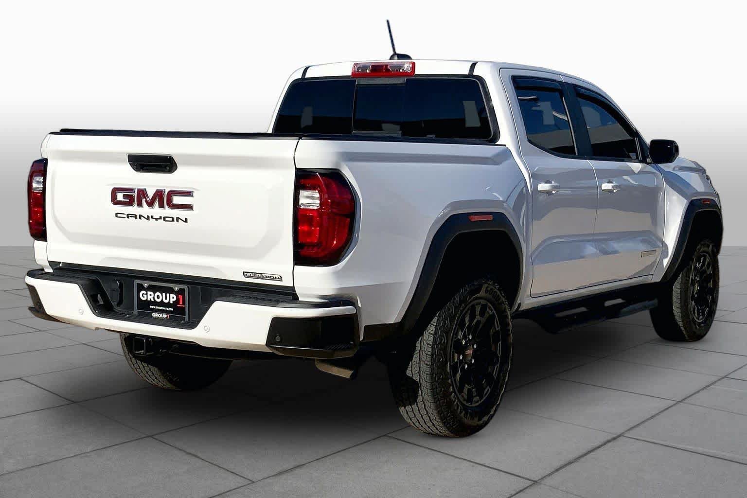Used 2026 GMC Canyon Elevation w/ Convenience Package RWD image 12