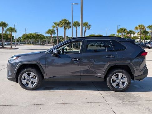 Certified 2025 Toyota RAV4 XLE AWD/4WD image 9