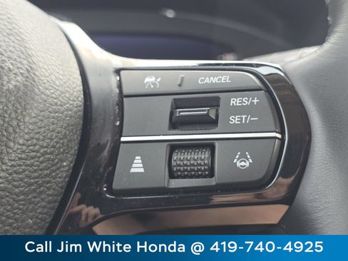 Certified 2025 Honda Pilot Elite image 34