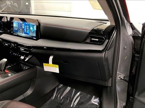 New 2026 Nissan Kicks SR w/ SR Premium Package AWD/4WD image 31