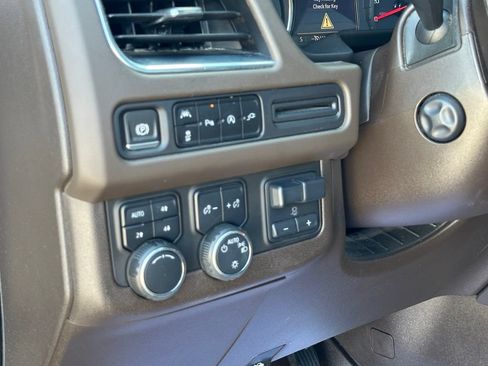 Used 2021 Chevrolet Tahoe LT w/ LT Signature Package AWD/4WD image 30