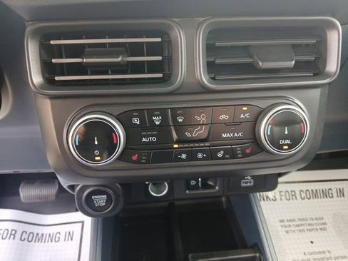 Used 2023 Ford Maverick Lariat w/ Lariat Luxury Package image 16