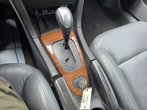 Used 2005 Saab 9-3 Arc image 11