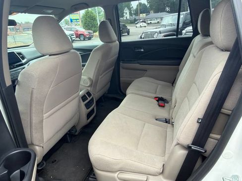 Used 2016 Honda Pilot EX image 12