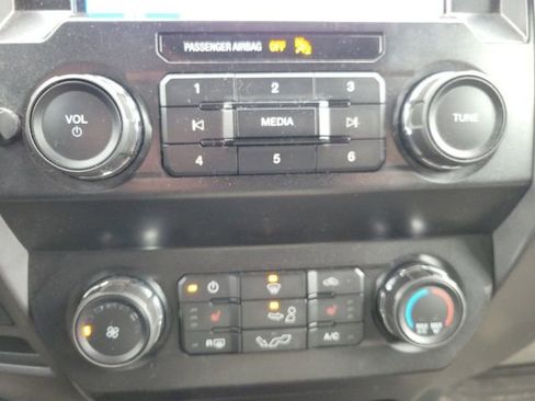 Used 2019 Ford F150 XLT w/ Equipment Group 302A Luxury AWD/4WD image 15