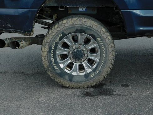 Used 2019 Ford F350 XLT w/ XLT Premium Package image 10