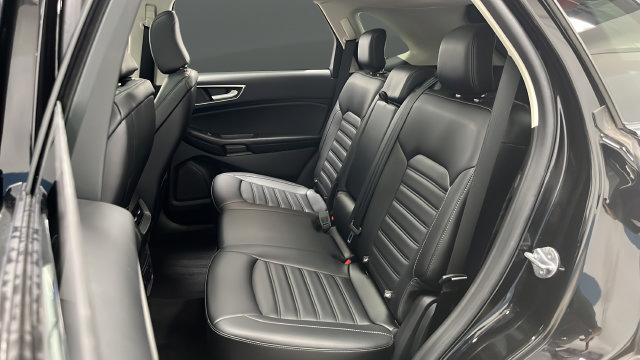 Used 2024 Ford Edge SEL w/ Convenience Package AWD/4WD image 22