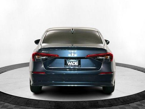 Used 2022 Honda Civic EX image 5