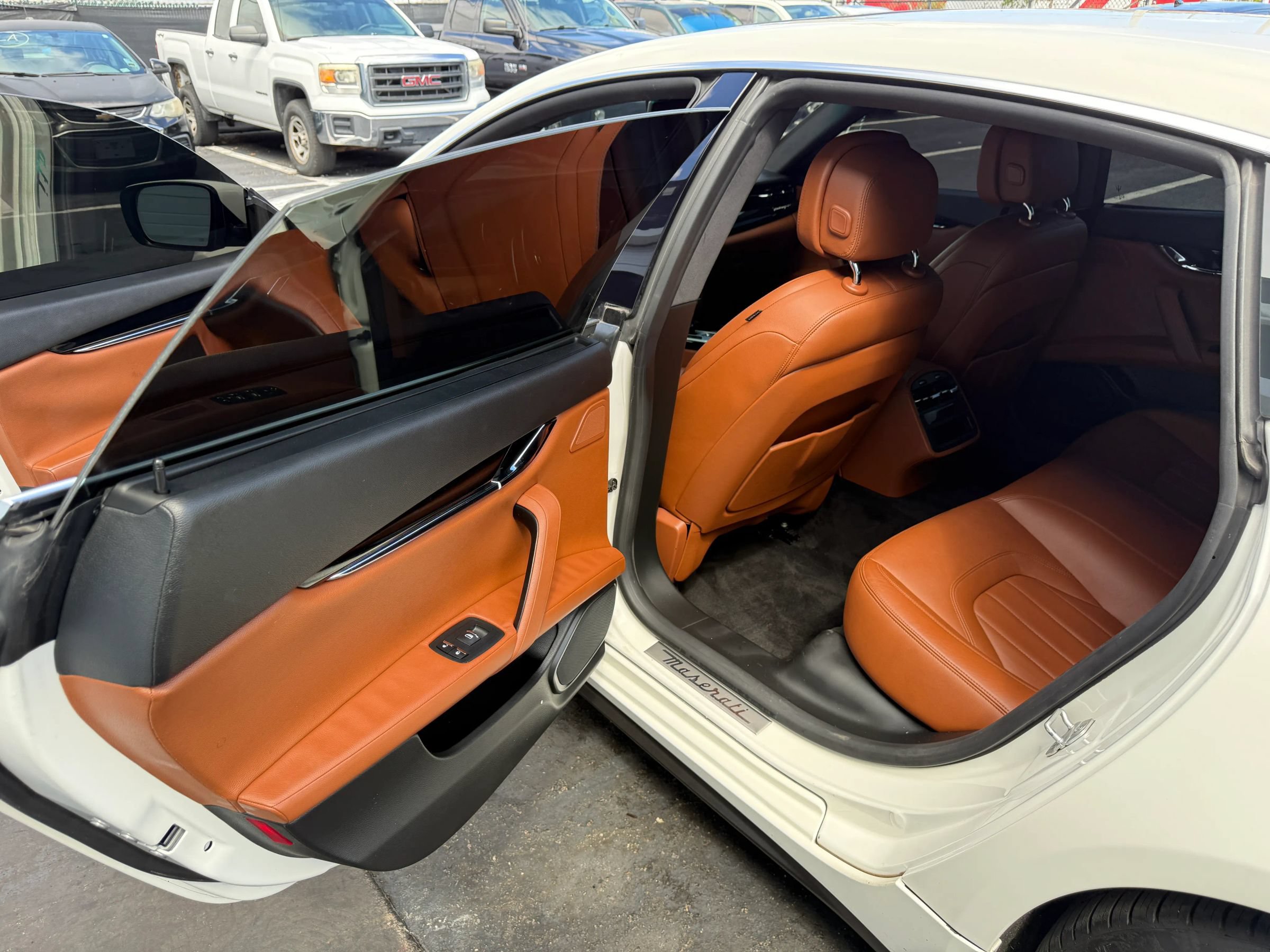 Used 2015 Maserati Quattroporte S Q4 AWD/4WD image 21