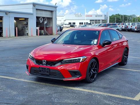Used 2024 Honda Civic Sport image 2