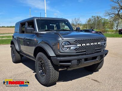New 2026 Ford Bronco Badlands w/ Sasquatch Package