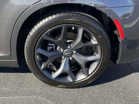 Used 2023 Chrysler 300 S image 7
