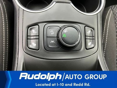 Used 2023 GMC Terrain SLE w/ Driver Convenience Package image 30