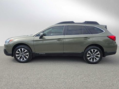 Used 2017 Subaru Outback 3.6R Limited AWD/4WD image 6