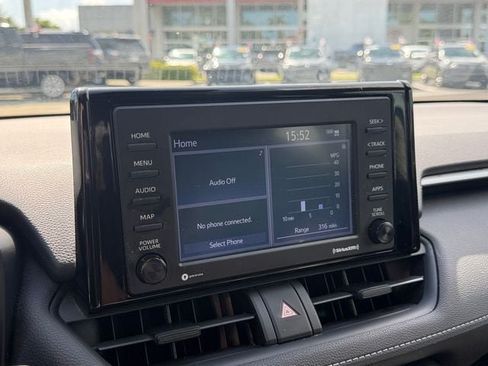 Certified 2021 Toyota RAV4 XLE FWD image 23
