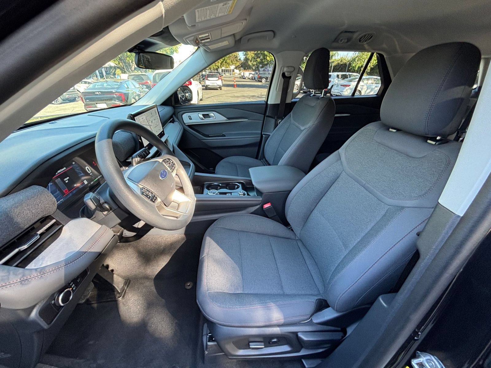 Used 2026 Ford Explorer Active RWD image 27