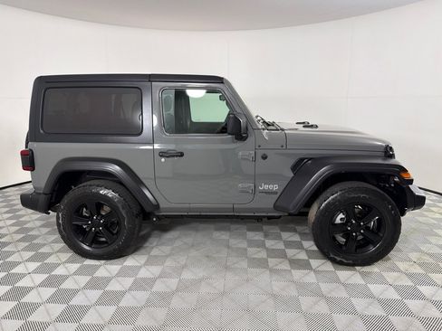 Used 2021 Jeep Wrangler Sport image 4