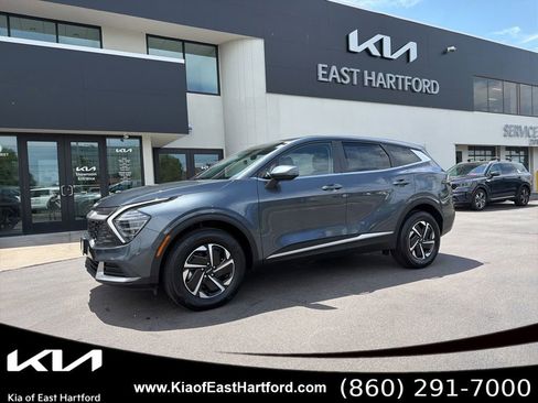 Used 2025 Kia Sportage LX AWD/4WD image 1