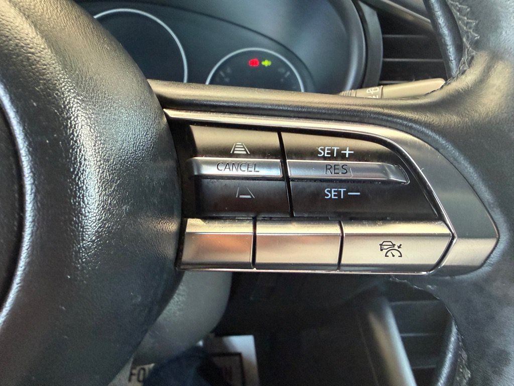 Used 2019 MAZDA MAZDA3 AWD Hatchback w/ Premium Pkg image 9