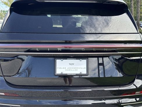 Used 2024 Lincoln Nautilus Premier AWD/4WD image 10
