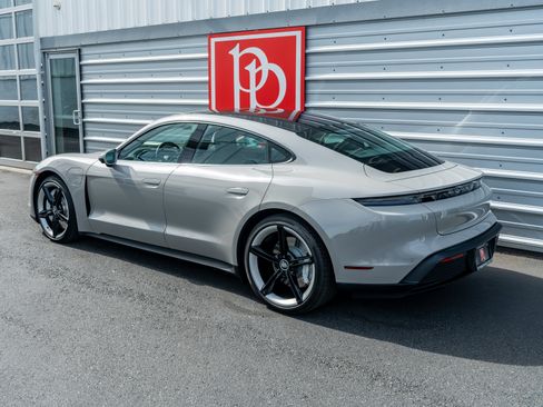 Used 2021 Porsche Taycan RWD image 48