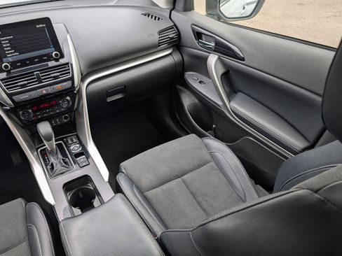Used 2025 Mitsubishi Eclipse Cross SE AWD/4WD image 11