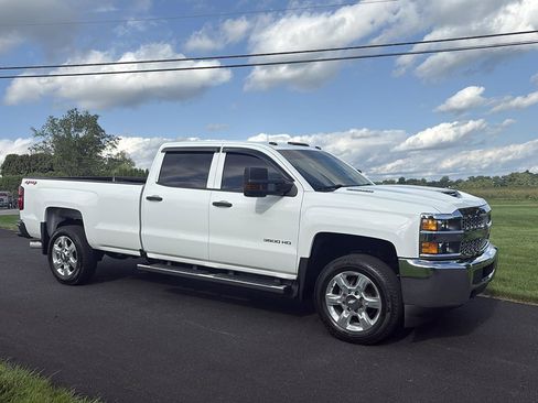 Used 2019 Chevrolet Silverado 3500 W/T w/ WT Convenience Package AWD/4WD image 4