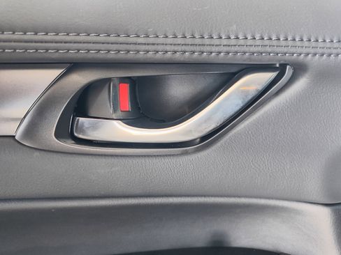 Used 2025 MAZDA CX-5 AWD 2.5 S w/ Preferred Package image 12