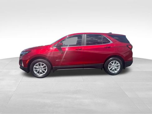 Used 2022 Chevrolet Equinox LT AWD/4WD image 2