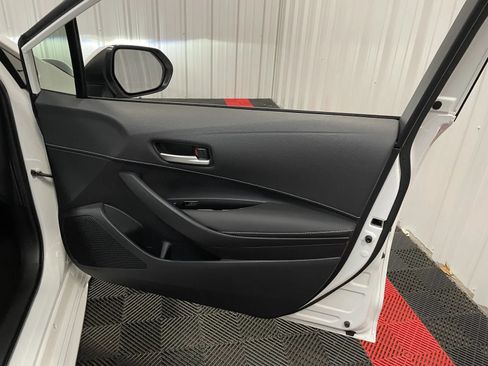 Used 2022 Toyota Corolla SE FWD image 40