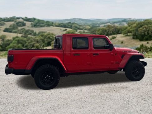 Used 2021 Jeep Gladiator Mojave AWD/4WD image 11