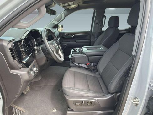 Used 2024 GMC Sierra 1500 Elevation AWD/4WD image 5