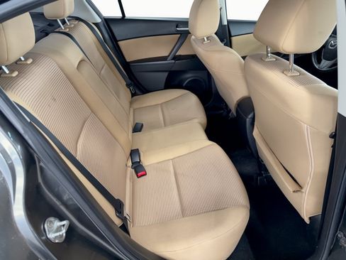 Used 2012 MAZDA MAZDA3 i Touring FWD image 29