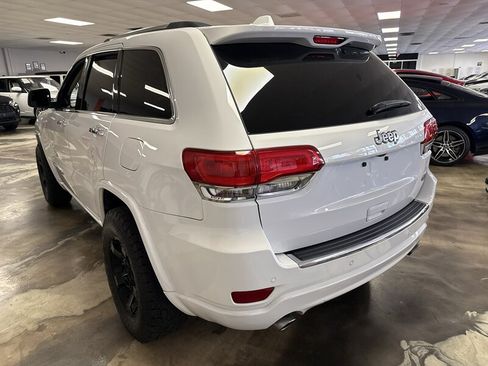 Used 2019 Jeep Grand Cherokee Overland RWD image 5