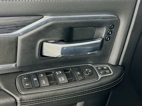Used 2024 RAM 2500 Laramie w/ Night Edition image 18